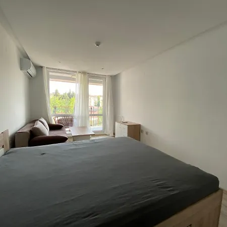 Paradiso 'в' 402 Private * Несебр