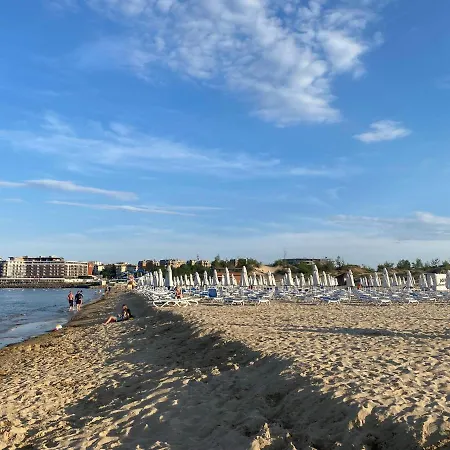 Paradiso 'в' 402 Private Apartman *