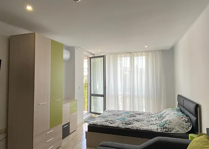 Paradiso 'в' 402 Private Несебър