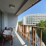 Apartment Paradiso 'в' 402 Private *