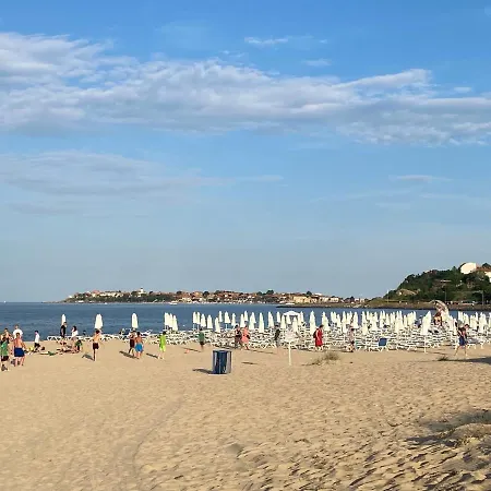 Paradiso 'в' 402 Private Apartman *