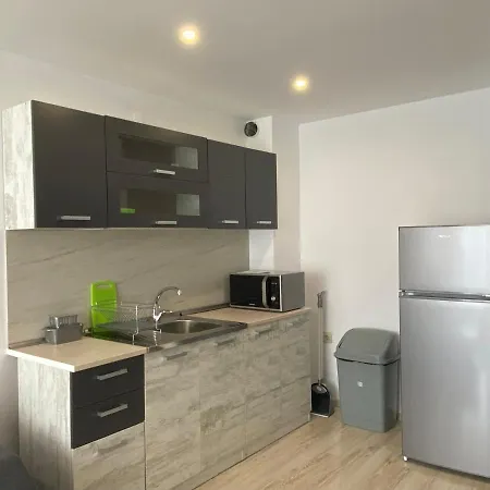 Paradiso 'в' 402 Private Appartement