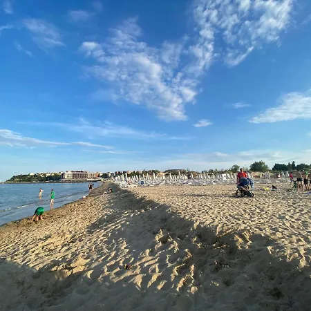 Paradiso 'в' 402 Private * Neszebar