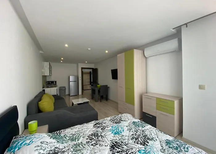 Paradiso 'в' 402 Private * Nesebar